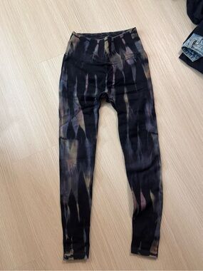 Spiritual Gangster leggings